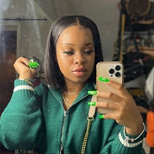 Meet your Posher, Taija